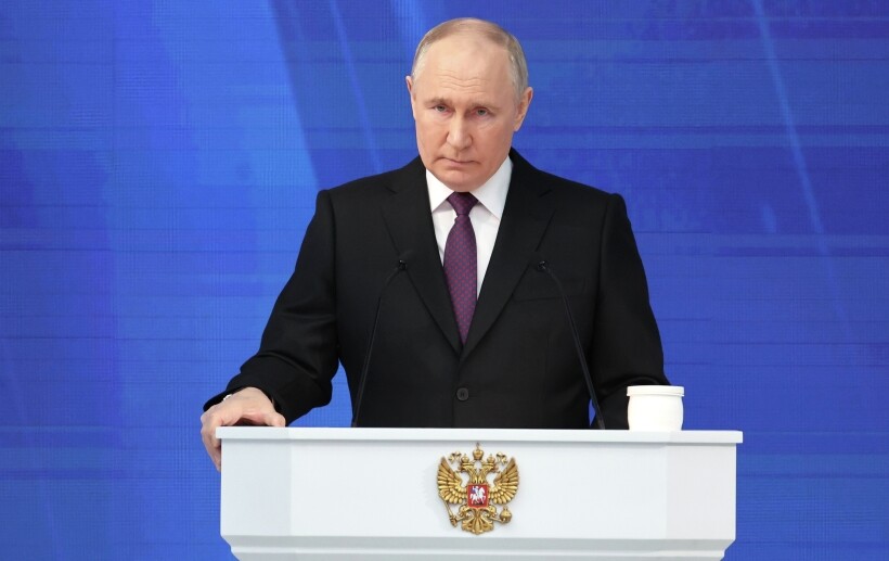 Президент РФ Владимир Путин заявил, что "без суверенной сильной России никакой прочный миропорядок невозможен". Фото
