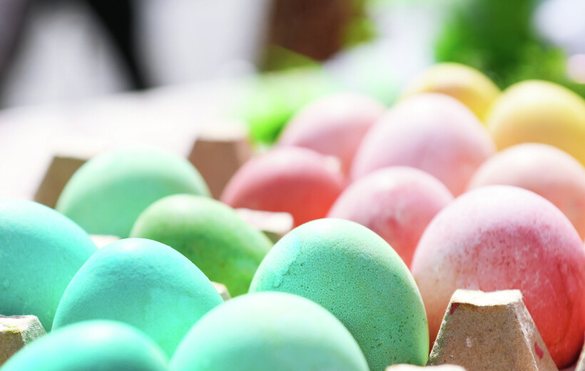 На Навруз, как и на Пасху, принято красить яйца. Фото