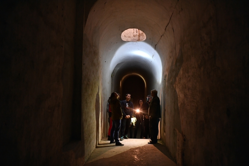 Экскурсии по территории крепости Керчь в общей сложности занимают около 8 часов. Фото