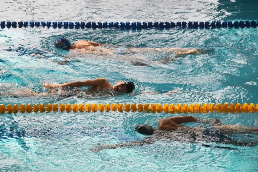 Плаванье занимает третье место среди любимых видов спорта у россиян. Фото