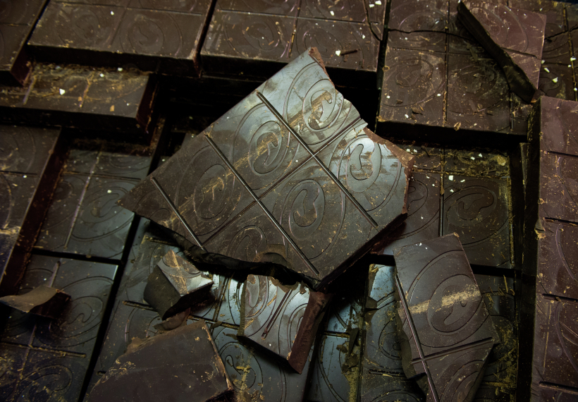 Шоколад обладает тонизирующим, возбуждающим эффектом, положительно влияет на нервную и сердечно-сосудистую систему. Фото
