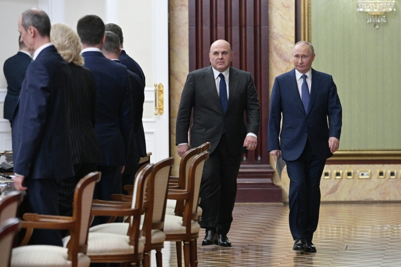 На встрече с членами кабинета министров РФ Путин поблагодарил всех членов правительства за их работу. Фото
