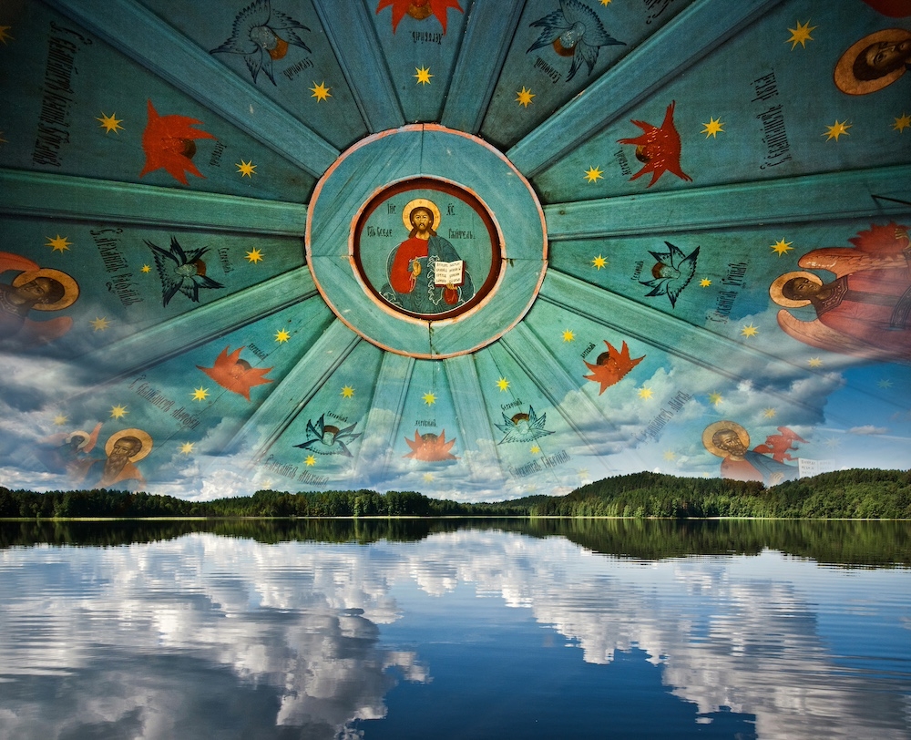 "Небеса" Кенозерья знают во всем мире, коллекция парка считается самой значительной и уникальной по своей иконографии в России.". Фото