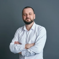 "Не принципиально, как именно деньги бизнеса будут доставлены за границу, главное, чтобы они дошли"