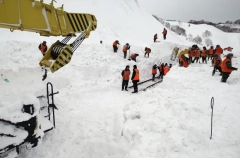 Движение на автодороге "Яна" в Якутии закрыто из-за схода лавины