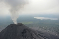Активность Авачинского вулкана зафиксировали на Камчатке после сильного землетрясения