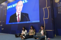 Путин в среду вечером встретится с представителями международных информагентств