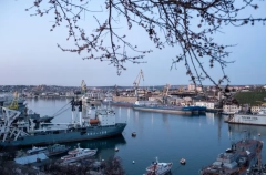 Морпорт в бухте Камышовой Севастополя реконструируют