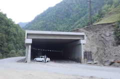 Первая противолавинная галерея появилась в горах Дагестана