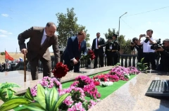 Калиматов и Меликов открыли в Ингушетии памятник Герою Советского Союза Эмирову