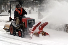 "Сальсксельмаш" в 2025г намерен произвести более 150 единиц коммунальной техники - власти