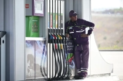 Власти Крыма увеличивают лимит на продажу топлива на АЗС до 30 литров на человека