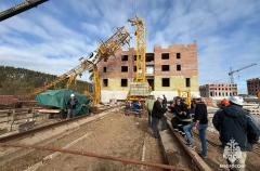 Пять человек пострадали при падении башенного крана в Башкирии