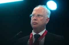 Глава РФПИ предложил построить тоннель между Россией и США