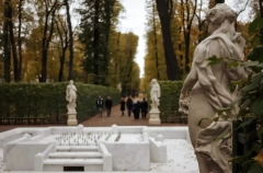 Более 100 фонтанов Петербурга ушли на зимовку