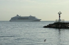 Руководство порта Стамбула не разрешило пришвартоваться в порту лайнеру Astoria Grande