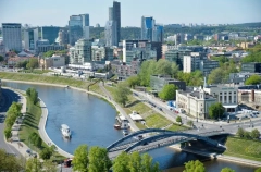 Воздушные шары с контрабандой стали причиной закрытия аэропорта Вильнюса