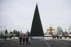Два ледовых катка и 30-метровая елка появятся на площади у тульского кремля