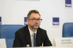 Глава комитета по развитию туризма Петербурга Евгений Панкевич: "Форум Travel Hub" объяснит, как превратить холод в преимущество