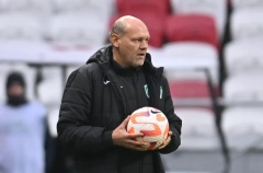 Ромащенко ушел с поста главного тренера ФК "Урал"