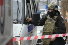 Напавший на учителя в Петербурге школьник частично признал вину