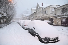 Снежные завалы на дорогах расчищают в Сочи