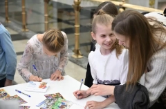 Дополнительные выплаты для семей с детьми ввели в Хабаровском крае