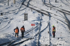 Более 2 тыс. сотрудников задействовала МЖД в расчистке ж/д-путей от снега