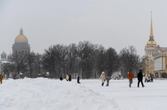 Сугробы в Петербурге выросли до 30 см