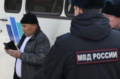 Полиция Петербурга предлагает запретить иностранцам работать на объектах торговли