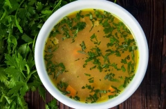 Говяжий бульон: калорийность, польза и вред продукта, как правильно варить?