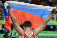 С флагом и гимном: кого из российских спортсменов допустили до международных соревнований?