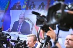 Путин призвал вузы создать факультеты русского языка и литературы