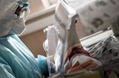 Беременные женщины, имеющие антитела к коронавирусу, передают их новорожденным