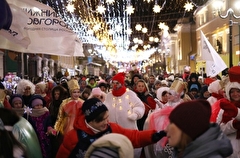 Нижегородцы и туристы могут отправить из города специальную новогоднюю открытку с видом ярмарочных гуляний