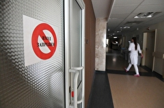 Около 80% медиков Хабаровского края могут уйти на больничный на пике распространения штамма "омикрон"