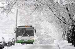 Автобусное движение в Сочи частично ограничено из-за снегопада и гололеда