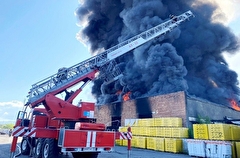 Ликвидирован крупный пожар на складах в Кызыле