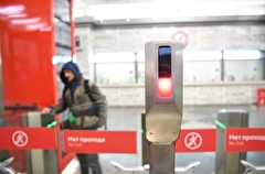 Face Pay работает на всех турникетах станции "Проспект Мира" "оранжевой" ветки метро