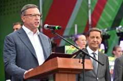 Омский губернатор представит в Совете Федерации программу развития региона до 2027 года
