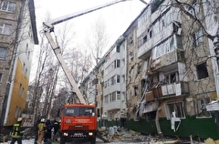Обрушившийся в Ниженвартовске дом обесточен, в соседних домах электросети не повреждены