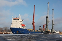 Перевозка грузов в Калининград по морю будет идти по укрупненным тарифам - губернатор