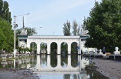 Около 600 домов, школа, детсад и монастырь XIX в. затоплены в Новой Каховке - мэр