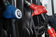 Правительство РФ ввело временное ограничение на экспорт бензина и дизтоплива