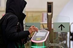 карточка сбербанка. карты visa и mastercard. кредитная карта. банковские карточки мастеркард. карта мир.