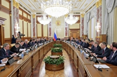 Путин заявил о недопустимости пауз в реализации намеченных планов при формировании нового правительства