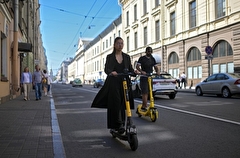 Петербург предложит запретить движение самокатов по тротуарам - Беглов