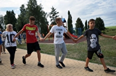 Порядка 450 лагерей примут летом детей на отдых в Ленинградской области