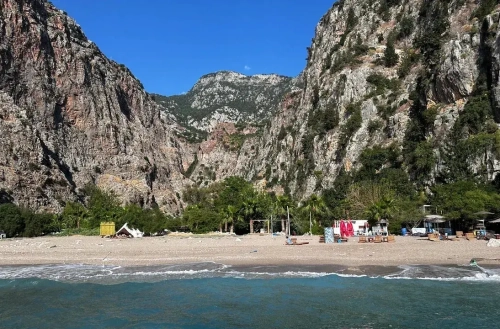 Порядка 14 млн российских туристов путешествовали за рубеж в 2025 году