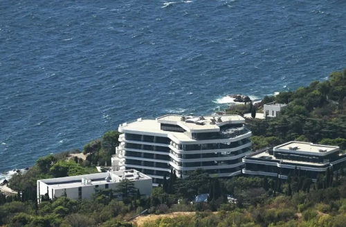 Теракт в Крыму: украинские БПЛА атаковали санаторий